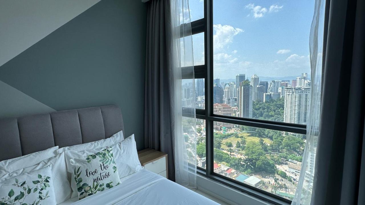 Skyline View In Bukit Bintang The Robertson 42f *