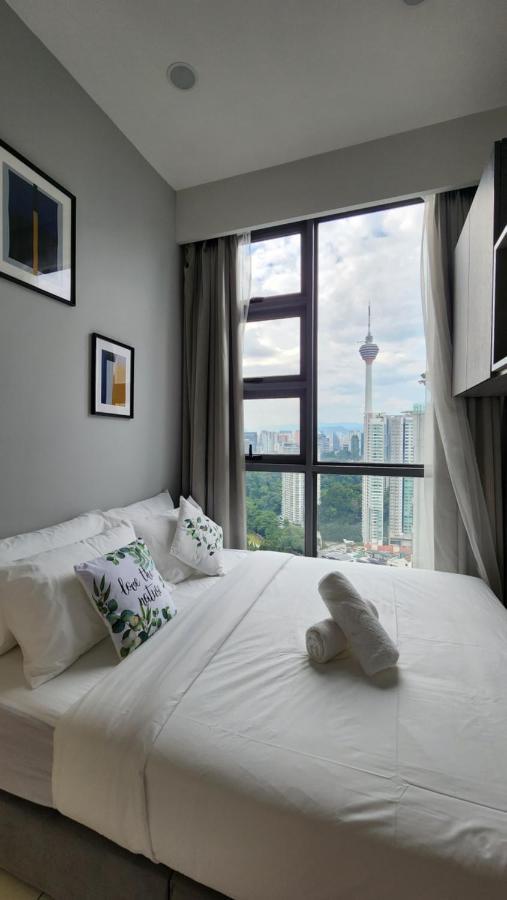 Skyline View In Bukit Bintang The Robertson 42f * Kuala Lumpur