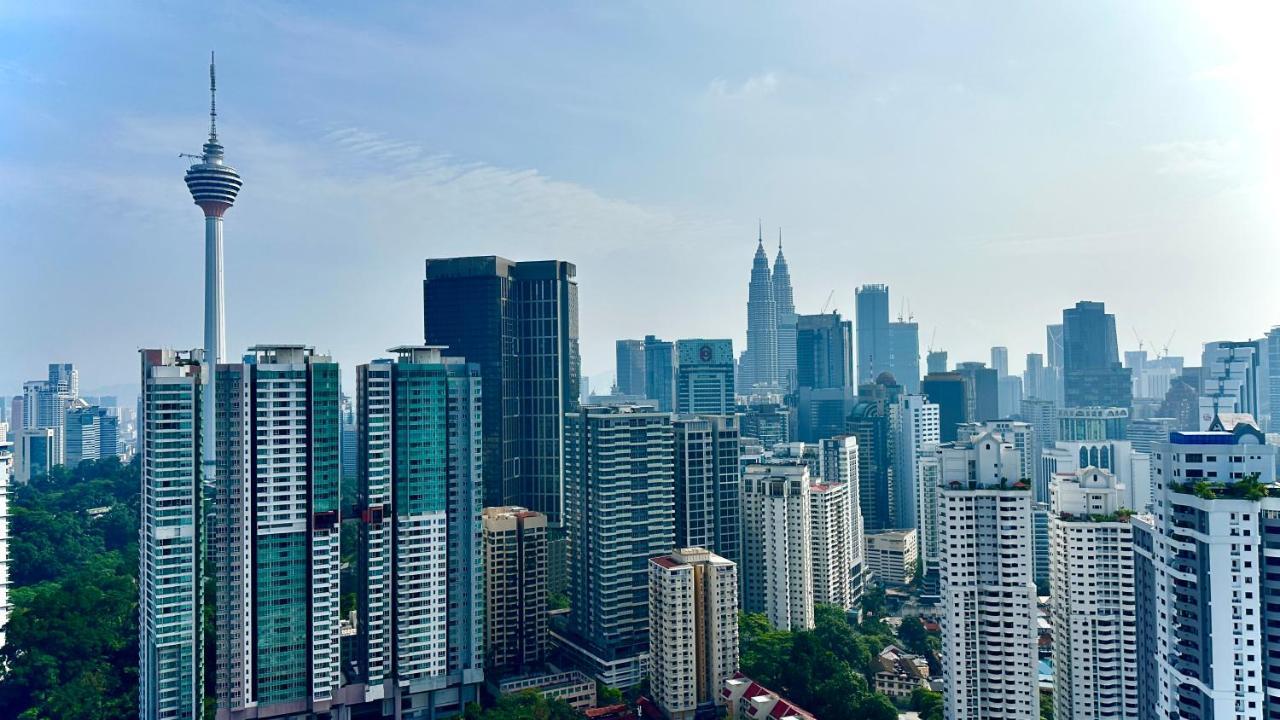 Skyline View In Bukit Bintang The Robertson 42f